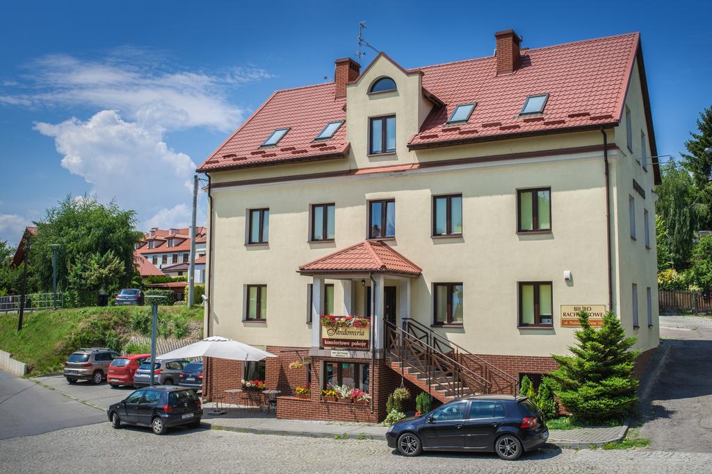 Sandomiria Buitenkant foto